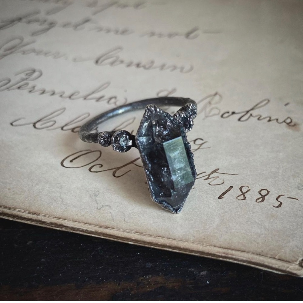 Taxilhoax Herkimer Diamond Crown Ring